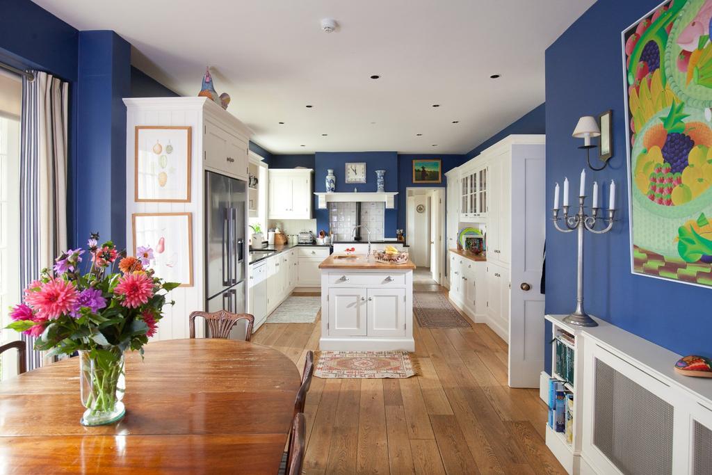 Kitchen/Breakfast
