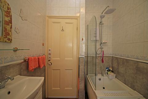 2 Edenvale Avenue, Blackpool, FY2 9JZ