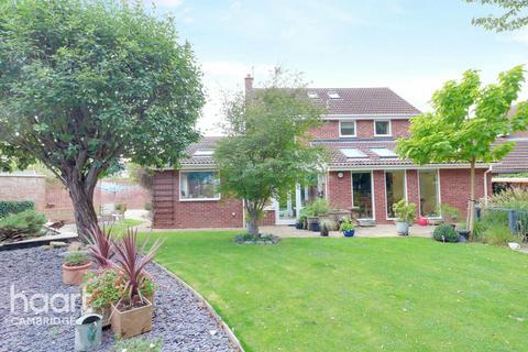 4 Hollytrees, Bar Hill, Cambridge, CB23 8SF