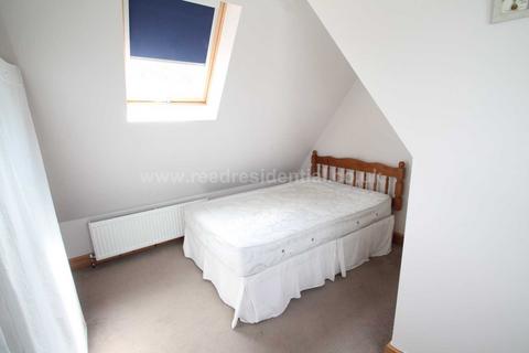 1 bedroom flat to rent, Crowborough Road, Southend On Sea