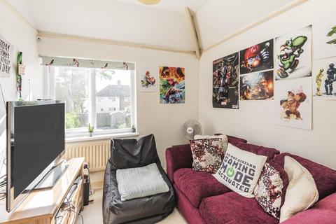 22 Rosebery Road, Kingston Upon Thames, KT1 3LN