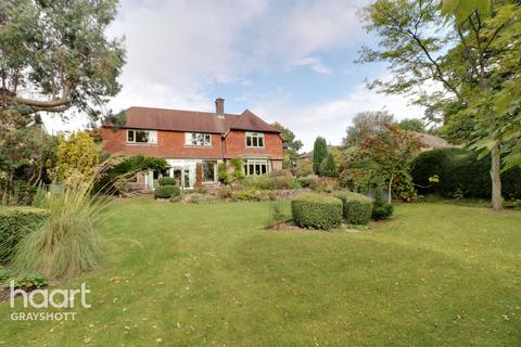 Foxhill Boundary Road, Grayshott, Hindhead, GU26 6TX