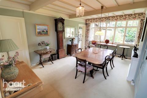 Foxhill Boundary Road, Grayshott, Hindhead, GU26 6TX