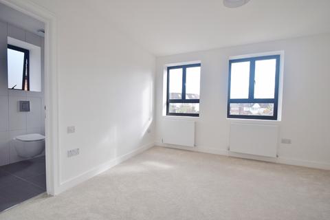67 The Ridgeway, London, NW11 8PH