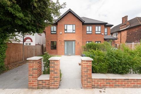 67 The Ridgeway, London, NW11 8PH