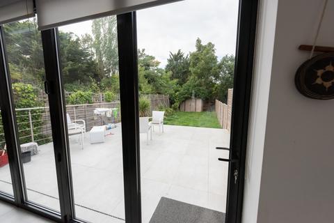 67 The Ridgeway, London, NW11 8PH