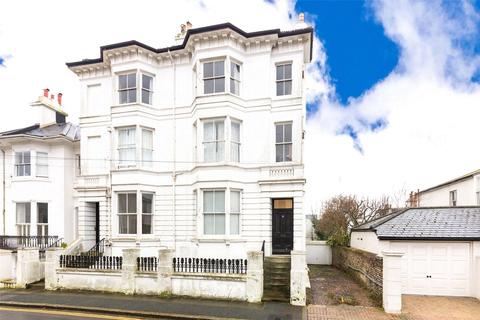 Apartment to rent - Powis Grove, Brighton, BN1