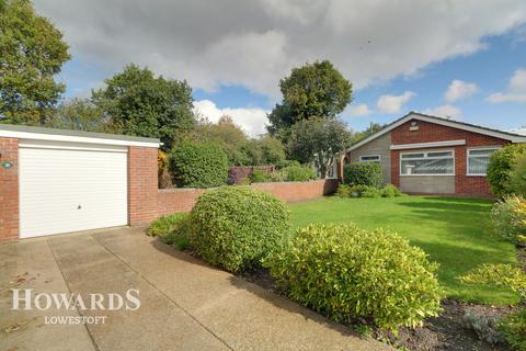 18 Bramfield Road, Lowestoft, NR32 3DT