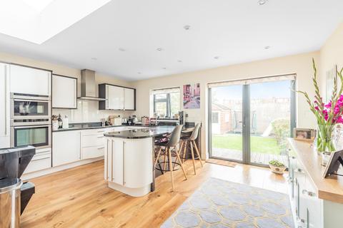 19 Highclere Road, New Malden, KT3 3HJ