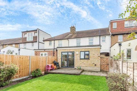 19 Highclere Road, New Malden, KT3 3HJ