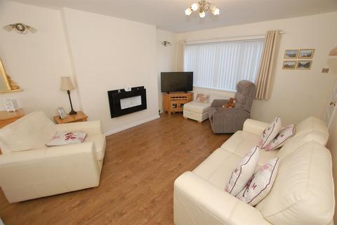 3 Edinburgh Crescent, Stourbridge, DY8 5HB