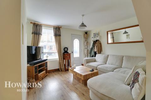 27 Alexandra Road, Beccles, NR34 9UD