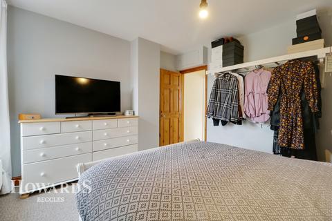 27 Alexandra Road, Beccles, NR34 9UD