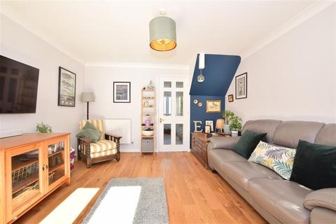 25 Broadlands, Sturry, Canterbury, CT2 0BE