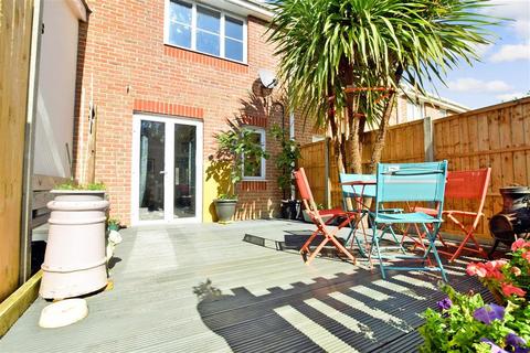 25 Broadlands, Sturry, Canterbury, CT2 0BE