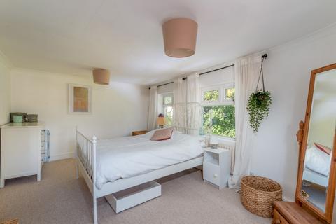 7 Cotswold Street, London, SE27 0DW