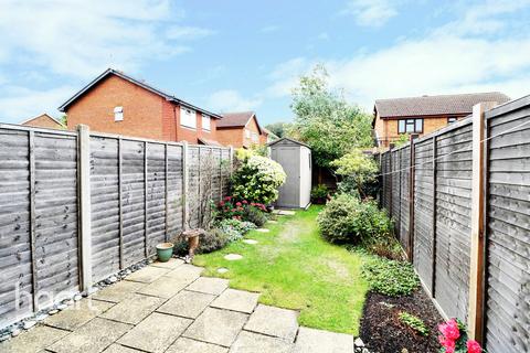 19 Barn Meadow Close, Church Crookham, Fleet, GU52 0YB