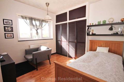 42 Mount Pleasant Road, New Malden, KT3 3LB