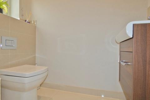 8 Mimosa Close, Epsom, KT17 3FF