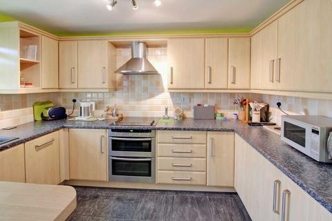 12 Aberford Close, Reading, RG30 2NX