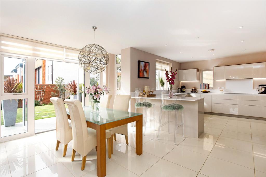 Kitchen/Dining Area