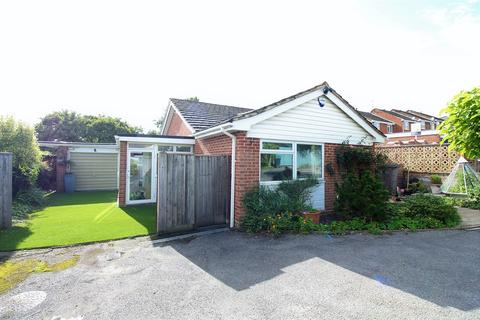 5 Brill Close, Marlow, SL7 2RH