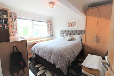 5 Brill Close, Marlow, SL7 2RH