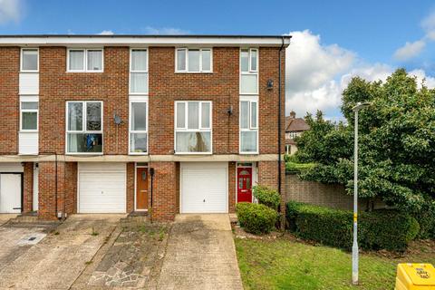 11 Mill Close, Hemel Hempstead, HP3 8AD