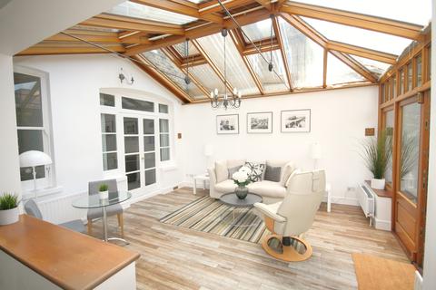 13 Princes Gardens, London, W5 1SD