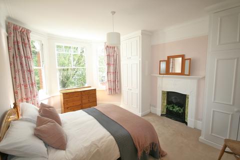 13 Princes Gardens, London, W5 1SD