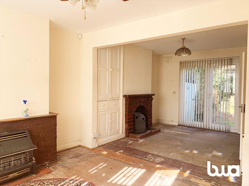 Pool Lane, Oldbury, B69 4QX 3 bed semidetached house £50,000