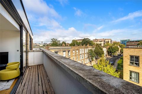 1 bedroom penthouse to rent, Gifford Street, N1