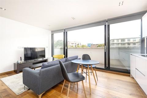 1 bedroom penthouse to rent, Gifford Street, N1