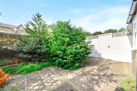 12 Salisbury Road, Richmond, TW9 2JB
