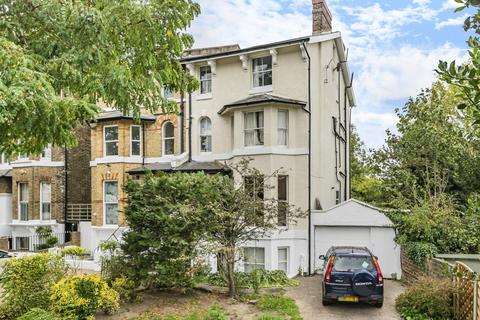100b Hervey Road, London, SE3 8BX