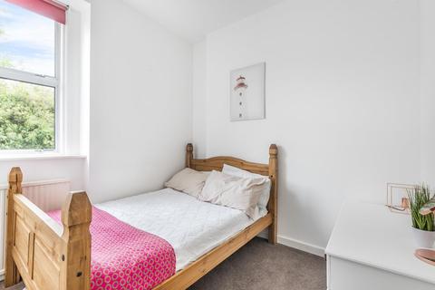 100b Hervey Road, London, SE3 8BX