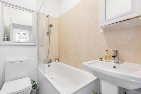 100b Hervey Road, London, SE3 8BX