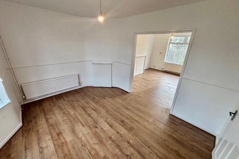 3 bedroom end of terrace house to rent, Oxlow Lane, Dagenham RM10