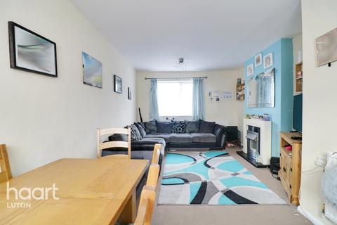 8 Aydon Road, Luton, LU3 2HB