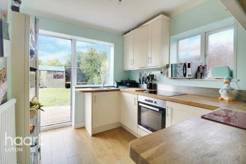 8 Aydon Road, Luton, LU3 2HB