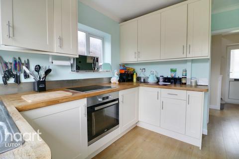 8 Aydon Road, Luton, LU3 2HB