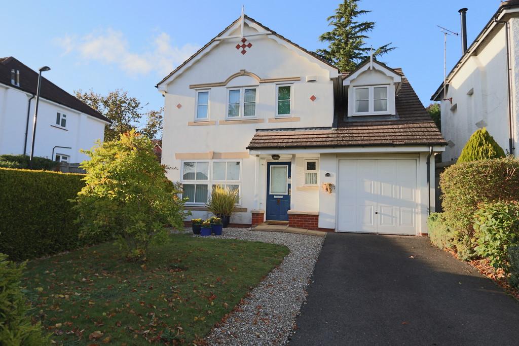 Bramley Avenue, Coulsdon 5 bed detached house £715,000