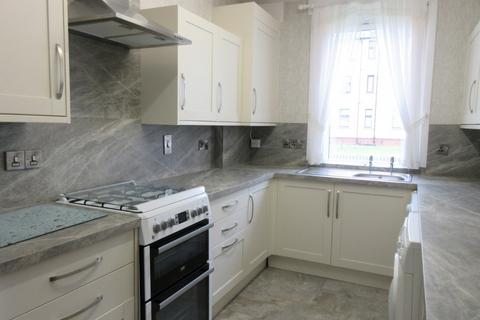 2 bedroom flat to rent, Byron Street, Law, Dundee, DD3