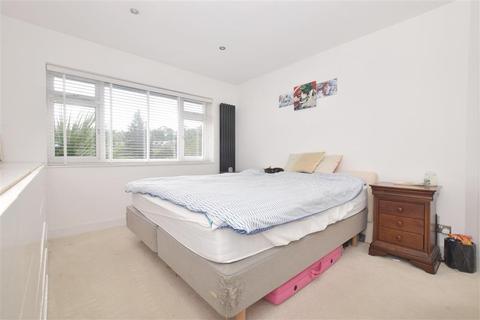 48 Bankside, Brighton, BN1 5GN