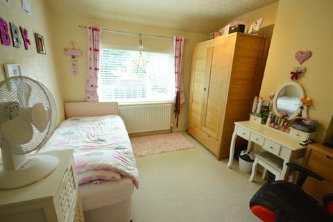 27 Dunard Road, Shirley, Solihull, B90 2HR
