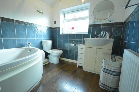 27 Dunard Road, Shirley, Solihull, B90 2HR