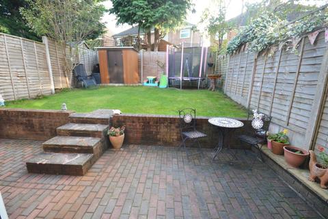 27 Dunard Road, Shirley, Solihull, B90 2HR