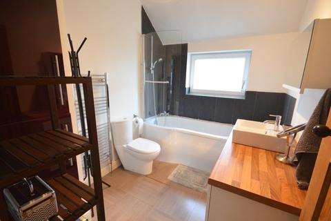 202 Hay Lane, Shirley, Solihull, B90 4EQ