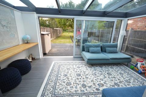 202 Hay Lane, Shirley, Solihull, B90 4EQ