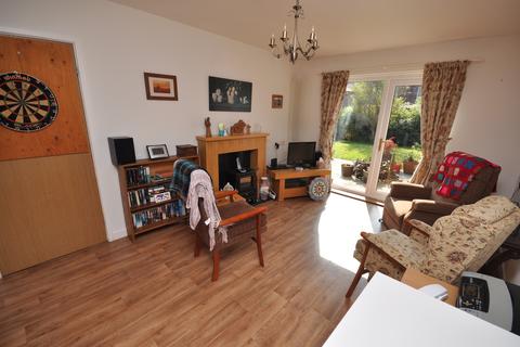 15 Unwin Crescent, Penistone, Sheffield, S36 6EG